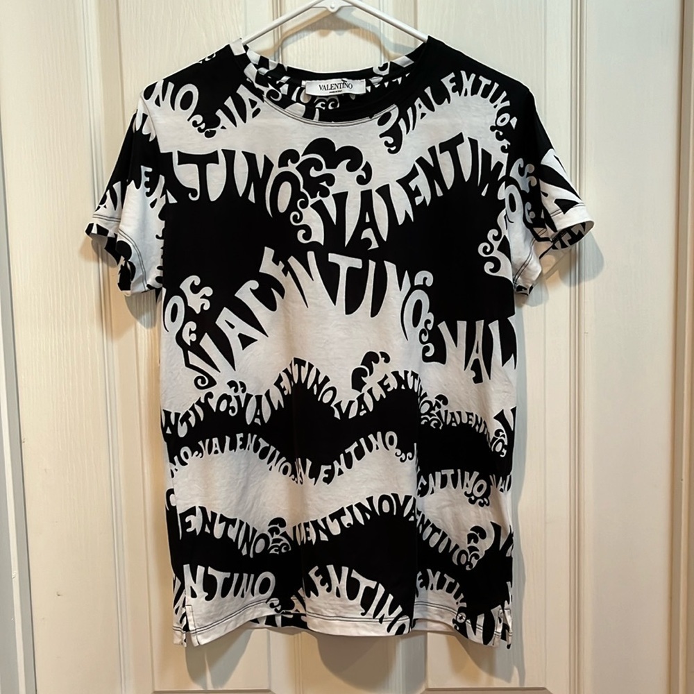Valentino T-shirt Spellout Logo